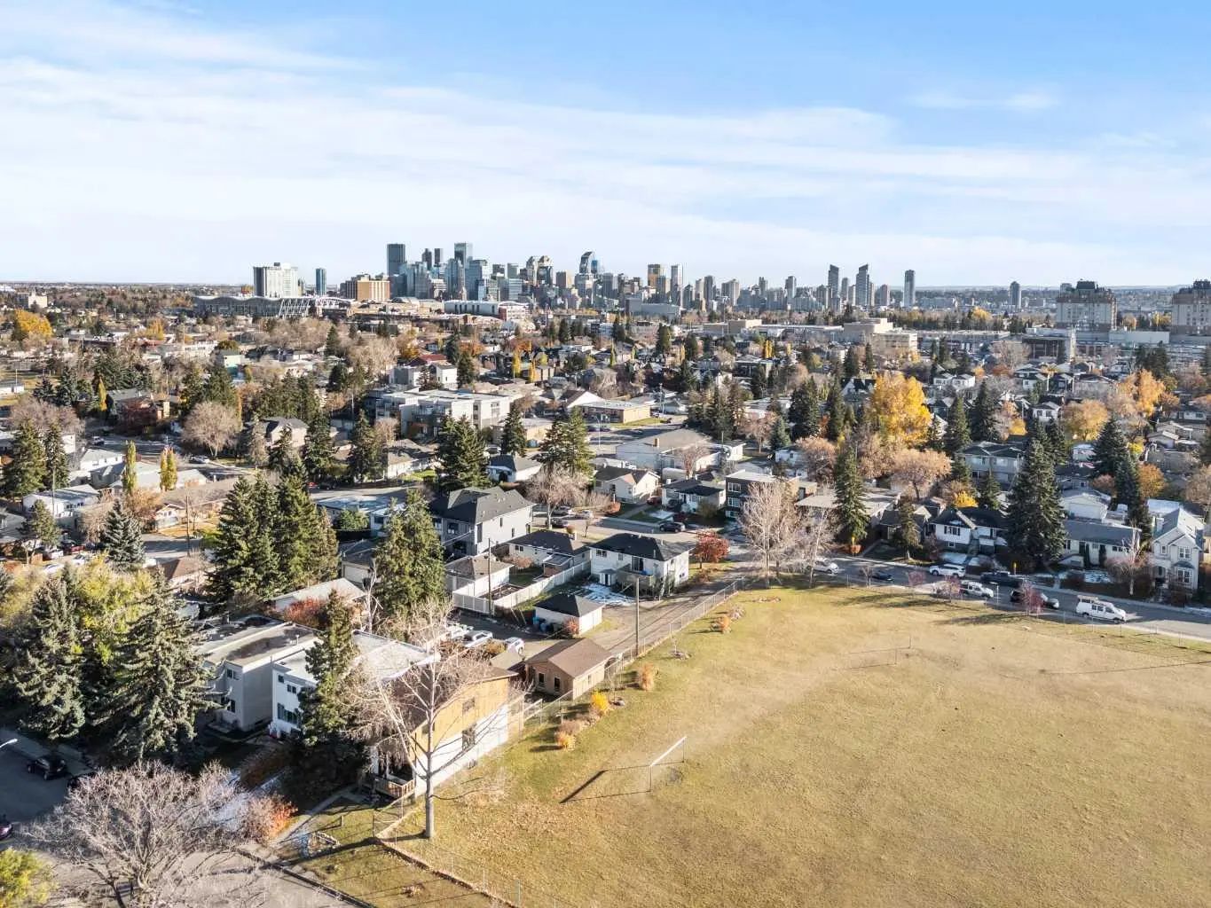 Xxxx Xx Avenue Nw Calgary Alberta T2M 1R5 Capitol Hill Details