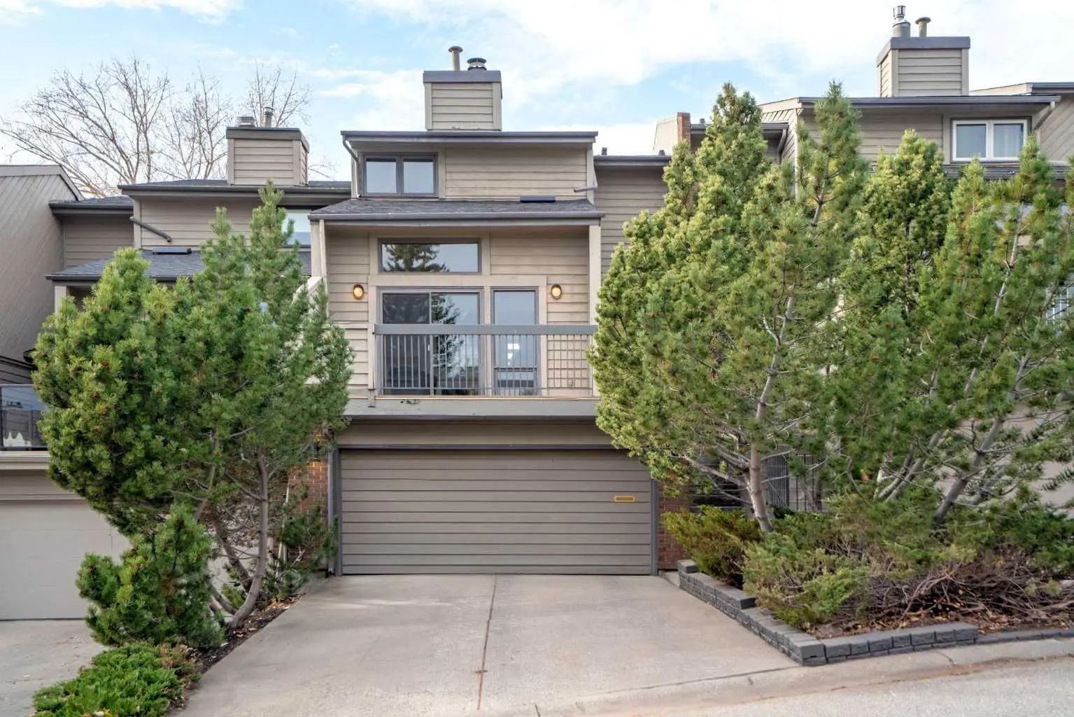Xx Edgemont Estates Road Nw Calgary Alberta T3A 2M5 Edgemont Details