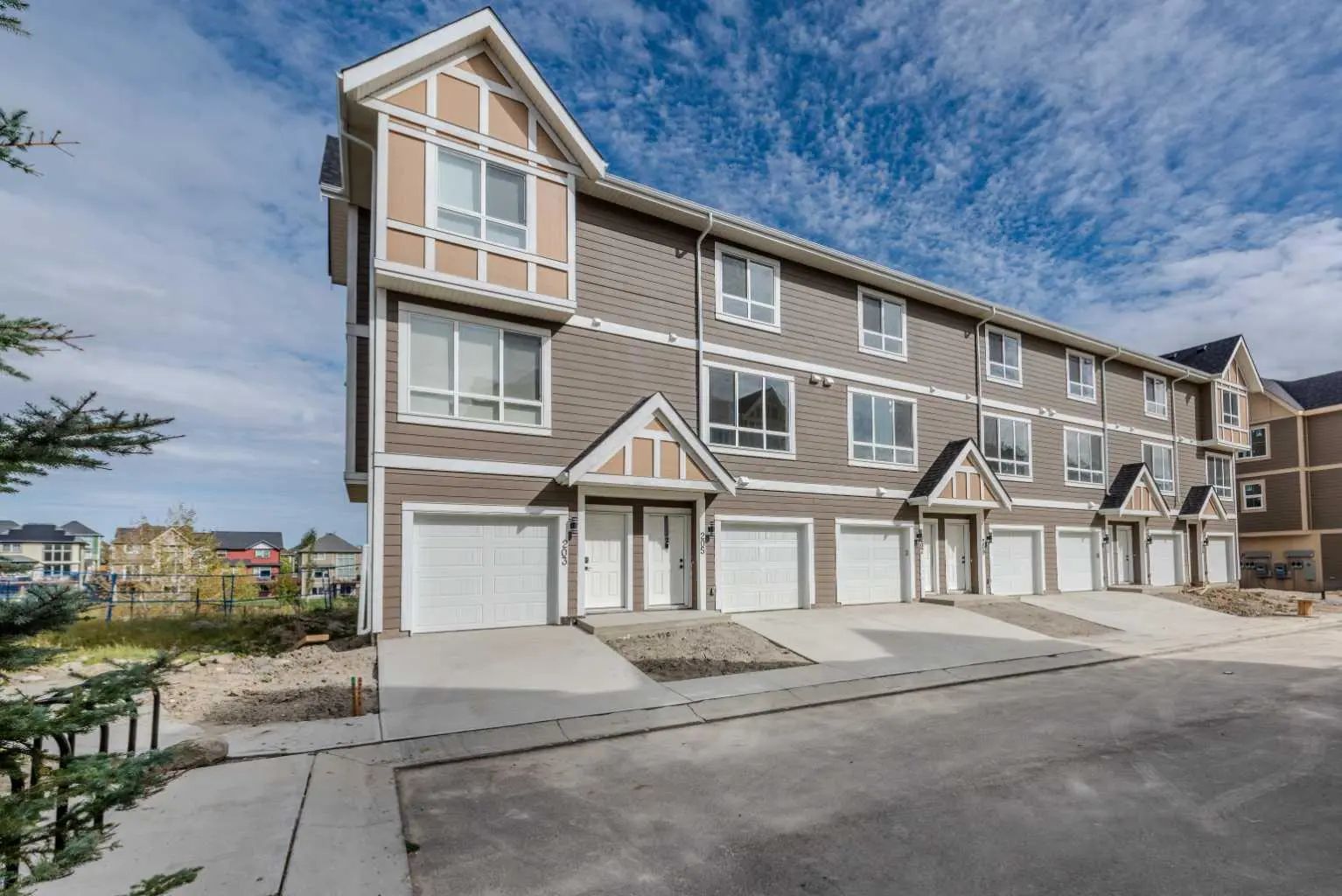 Xxx Sherwood Lane Nw Calgary Alberta T3R 0V3 Sherwood Details