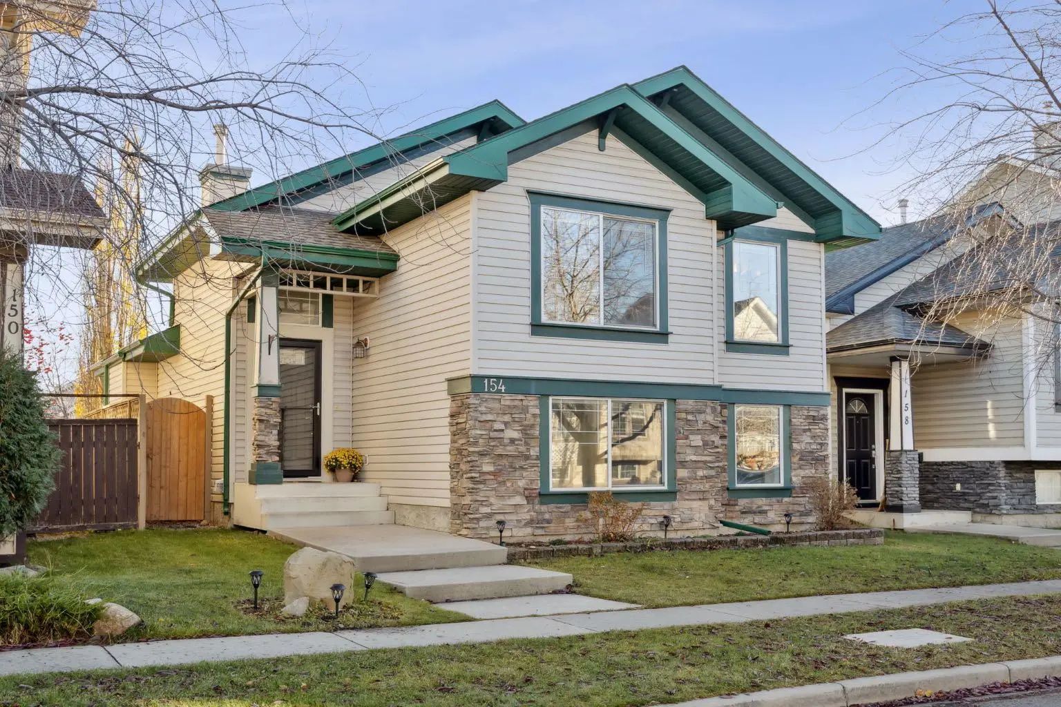 Xxx Prestwick Landing Se Calgary Alberta T2Z 3S3 McKenzie Towne Details