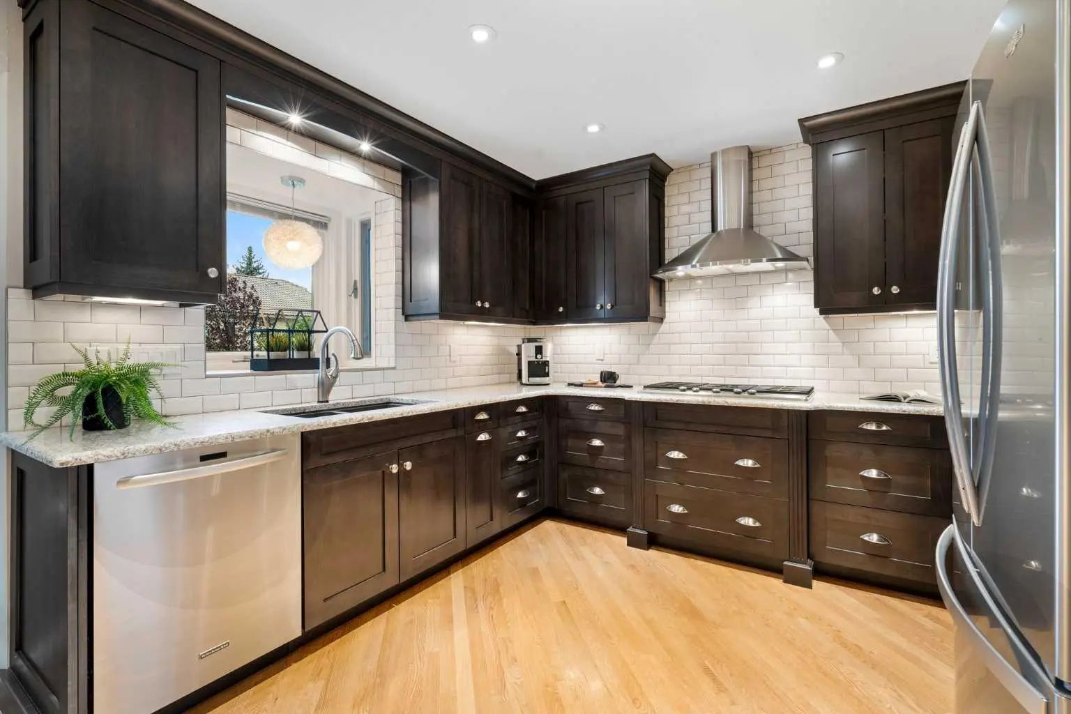 Xx Edcath Road Nw Calgary Alberta T3A 3X8 Edgemont Details