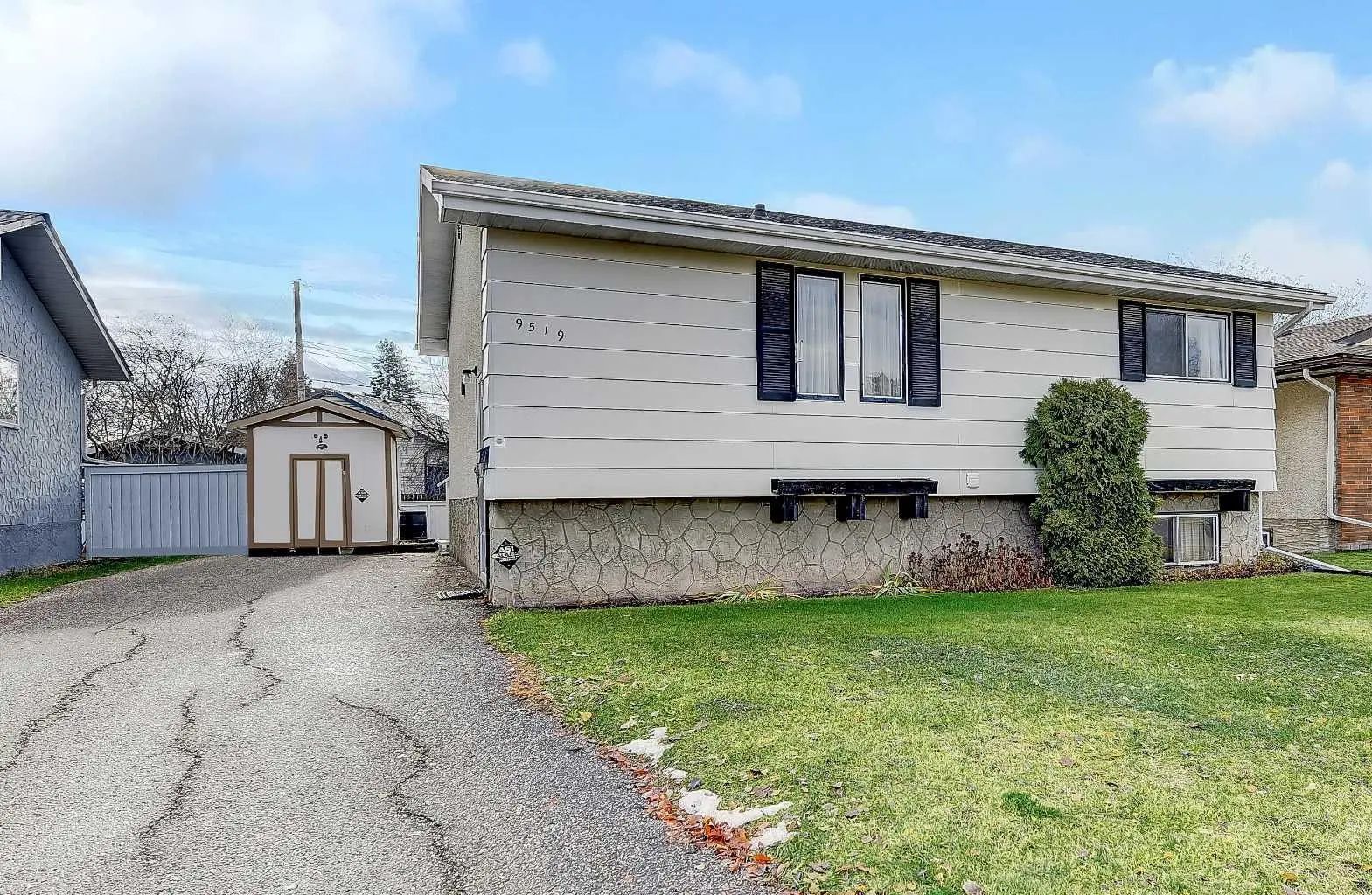 Xxxx Xx Avenue  Grande Prairie Alberta T8V 3N6 Highland Park Details