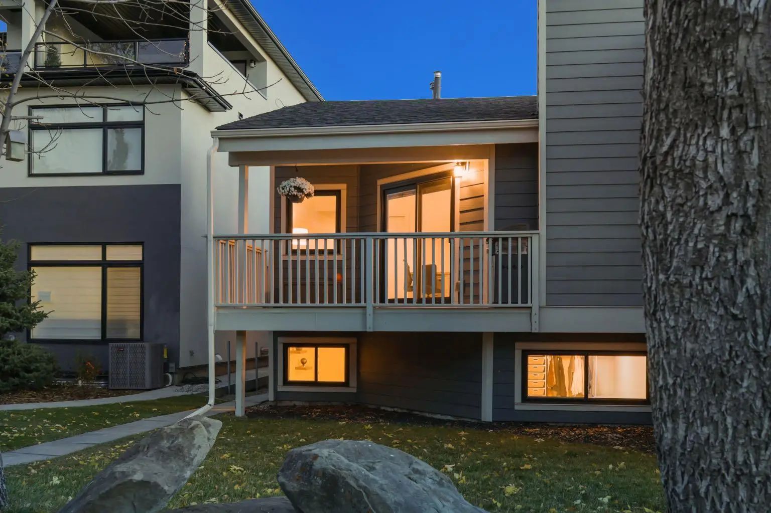 X, Xxxx X Avenue Nw Calgary Alberta T2N 0C5 West Hillhurst Details
