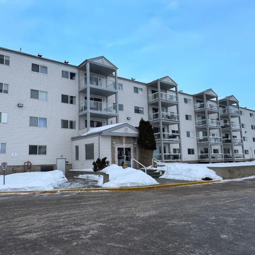 Xxx, Xxxx Xx Avenue  Grande Prairie Alberta T8V 6Z7 Highland Park Details