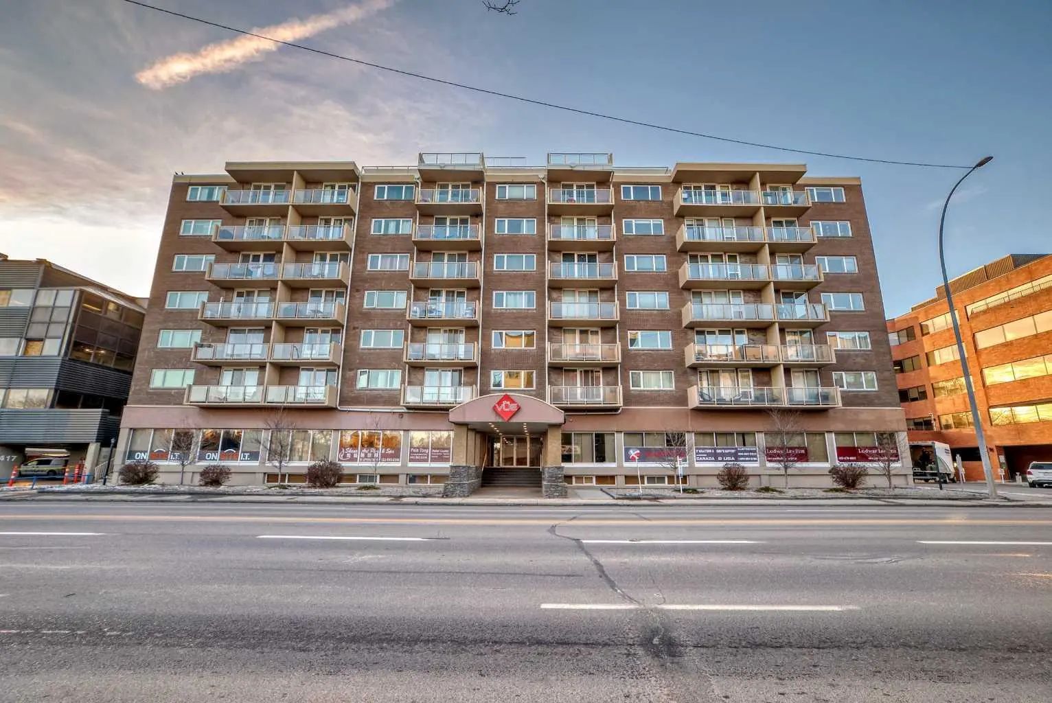Xxx, Xxx Xx Street Nw Calgary Alberta T2N 2A3 Hillhurst Details