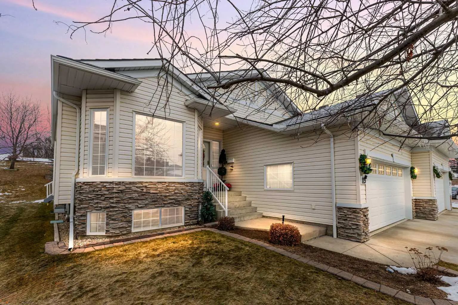 Xxx Rocky Ridge Villas Nw Calgary Alberta T3G 4R2 Rocky Ridge Details