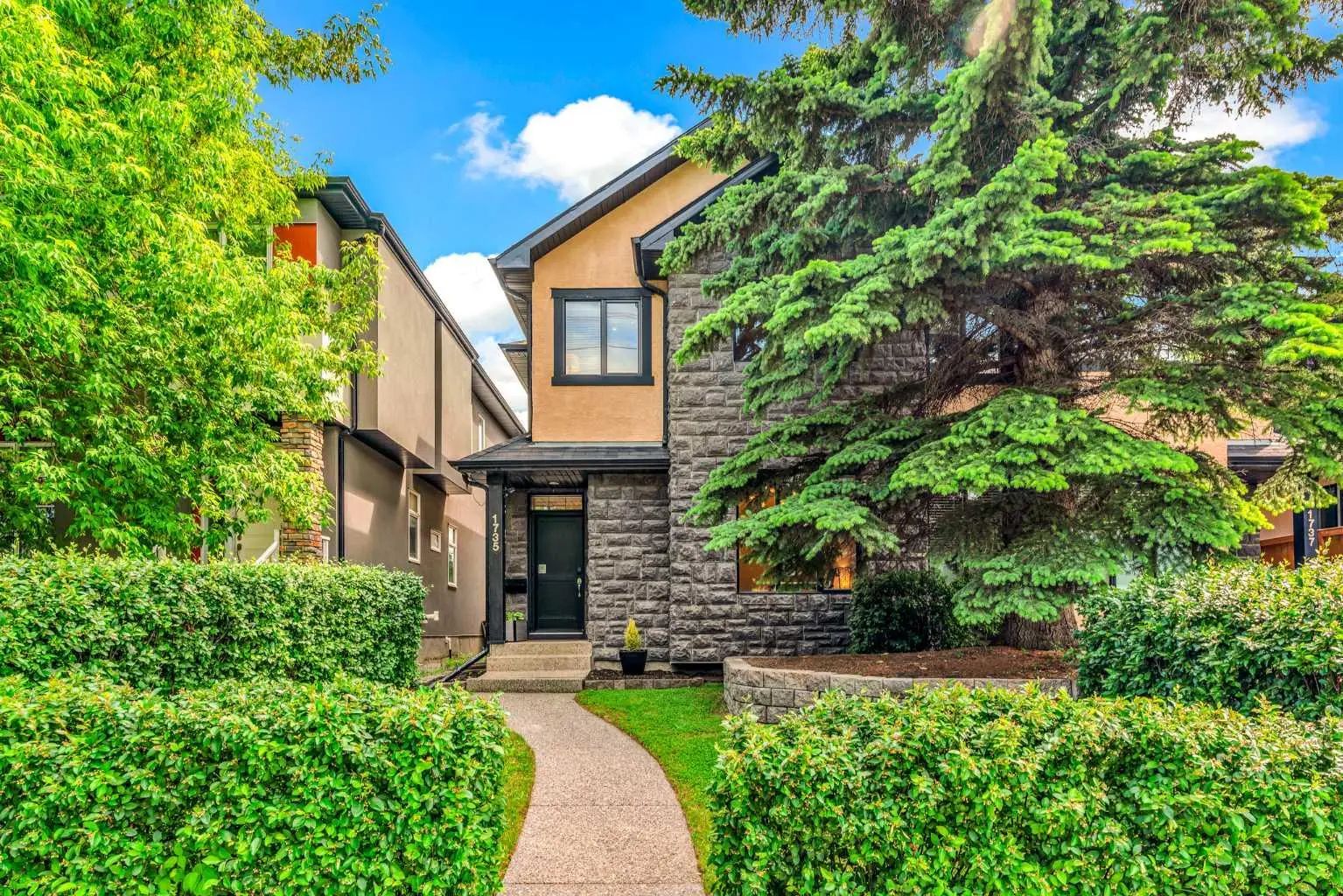 Xxxx Xx Avenue Nw Calgary Alberta T2M 1Z1 Capitol Hill Details