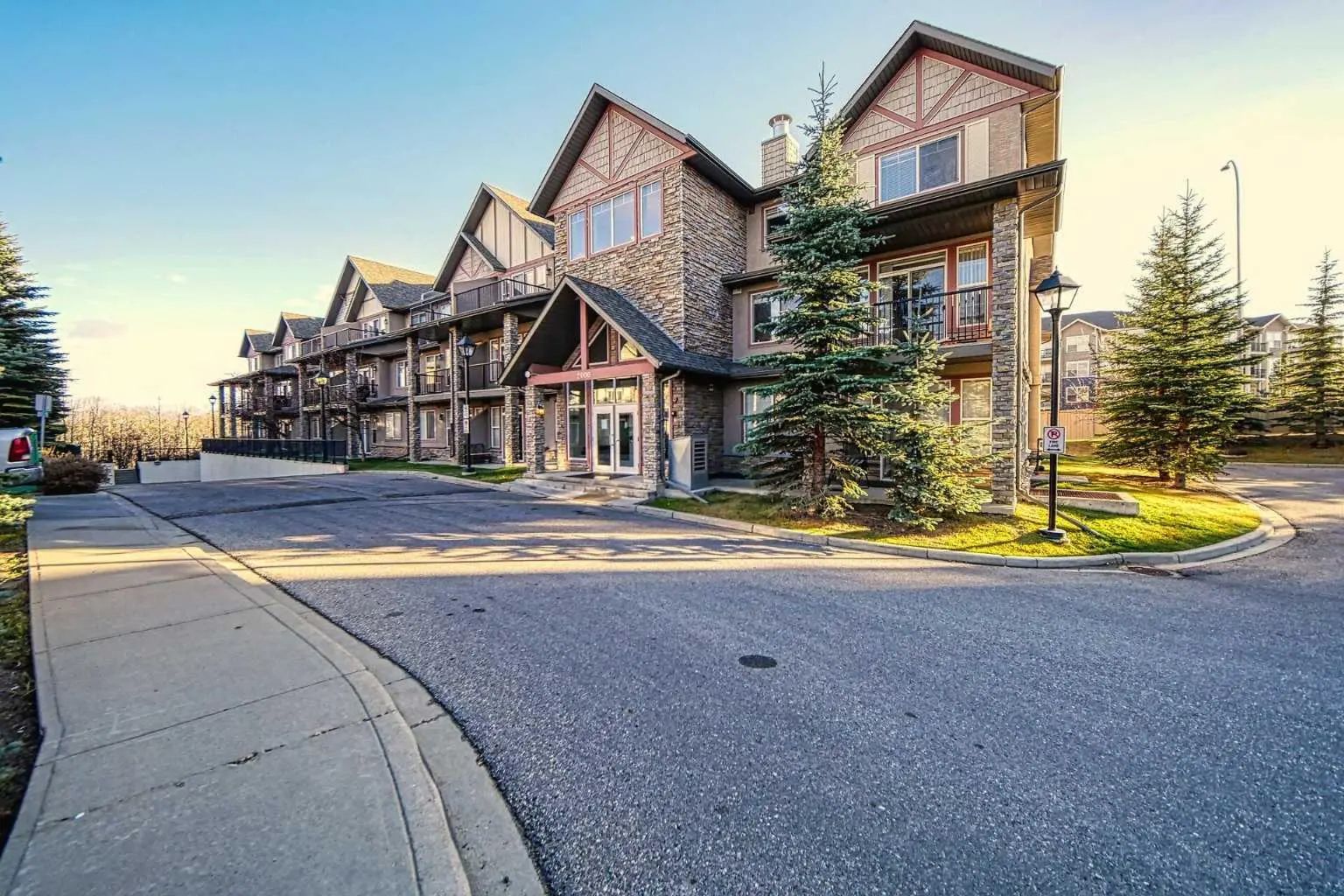 Xxxx, Xxx Aspen Stone Boulevard Sw Calgary Alberta T3H 0K1 Aspen Woods Details