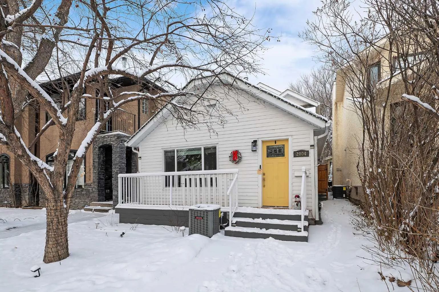Xxxx X Avenue Nw Calgary Alberta T2N 0Z6 West Hillhurst Details