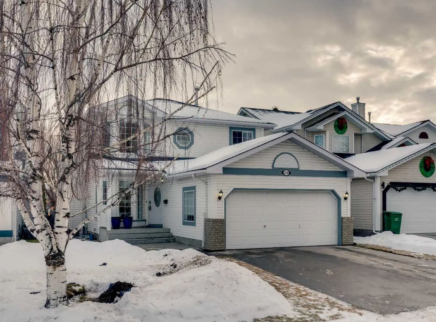 Xxx Mt Selkirk Close Se Calgary Alberta T2Z 2P8 McKenzie Lake Details