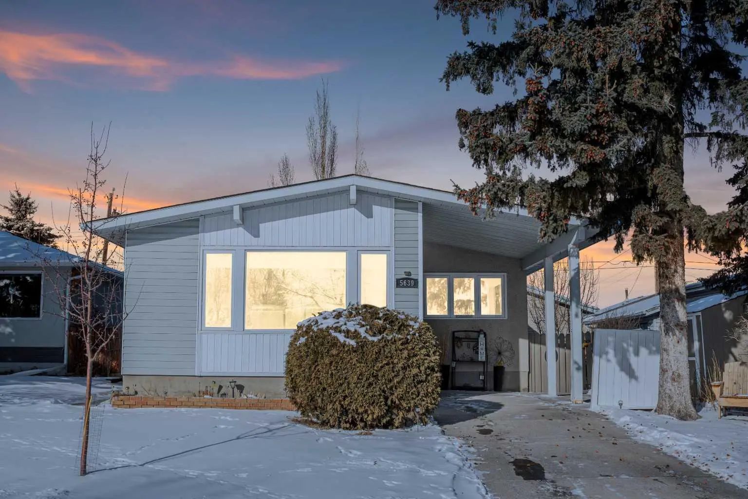 Xxxx Travis Crescent Ne Calgary Alberta T2K3W1 Thorncliffe Details