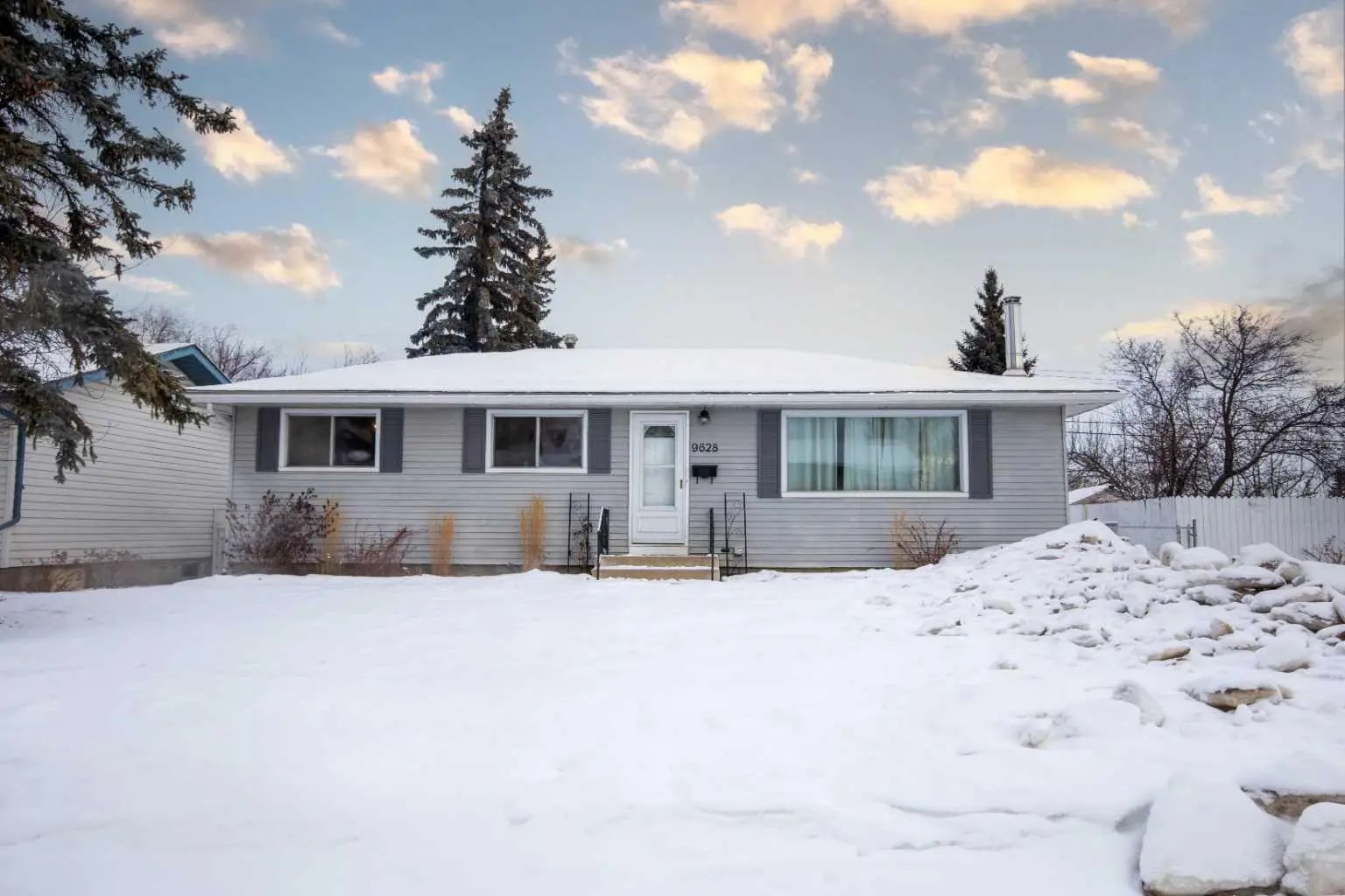 Xxxx Xxb Avenue  Grande Prairie Alberta T8V 0H2 Highland Park Details