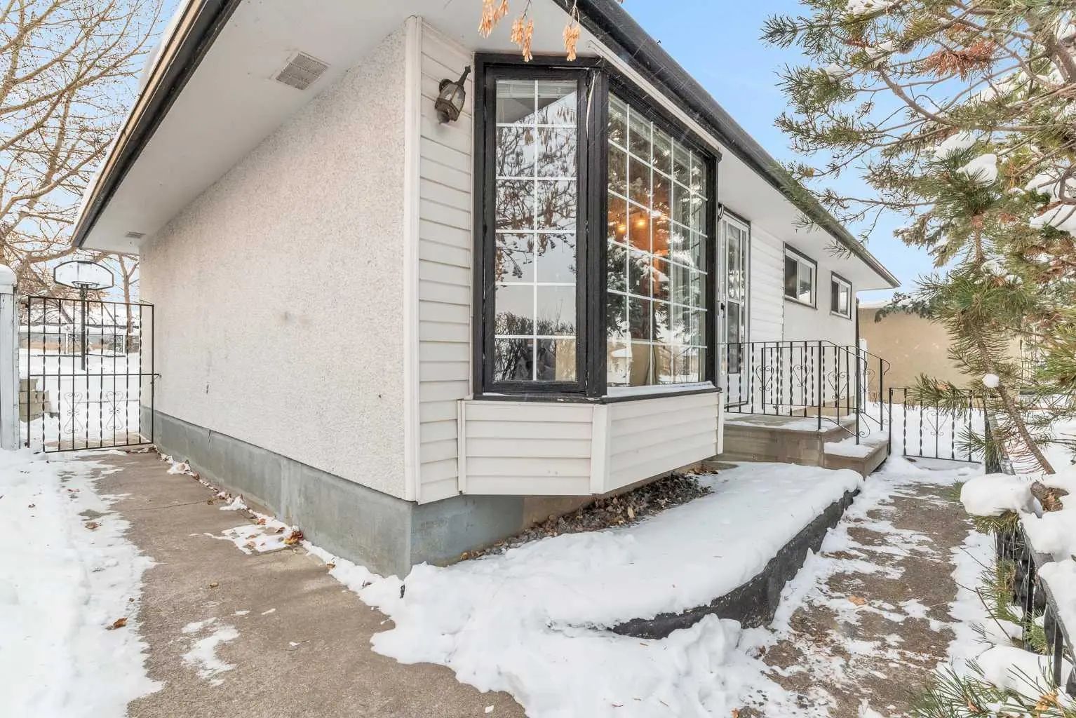 Xxxx Greenhill Crescent Ne Calgary Alberta T2E 5S1 Greenview Details