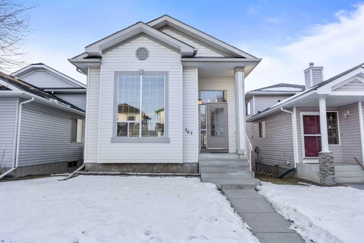 Xxx Mt Allan Circle Se Calgary Alberta T2Z 2S5 McKenzie Lake Details
