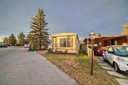 Xxx, Xxxx Xx Street Nw Calgary Alberta T3B 5N6 Greenwood/Greenbriar Details
