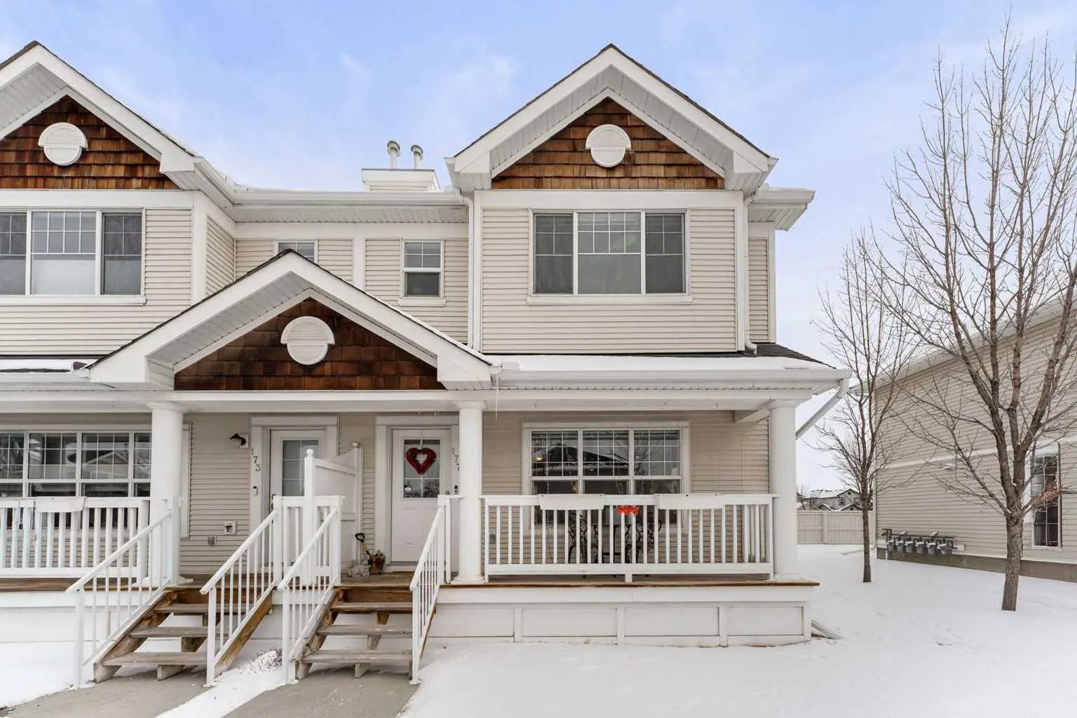 Xxx Country Village Manor Ne Calgary Alberta T3K 0L6 Country Hills Village Details