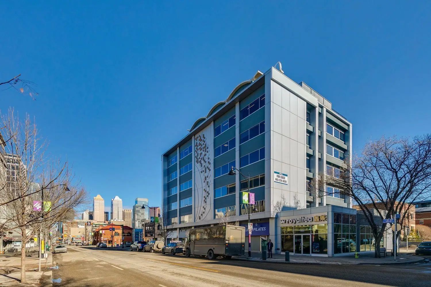 Xxx, Xxx Xx Avenue Sw Calgary Alberta T2S 0E4 Cliff Bungalow Details