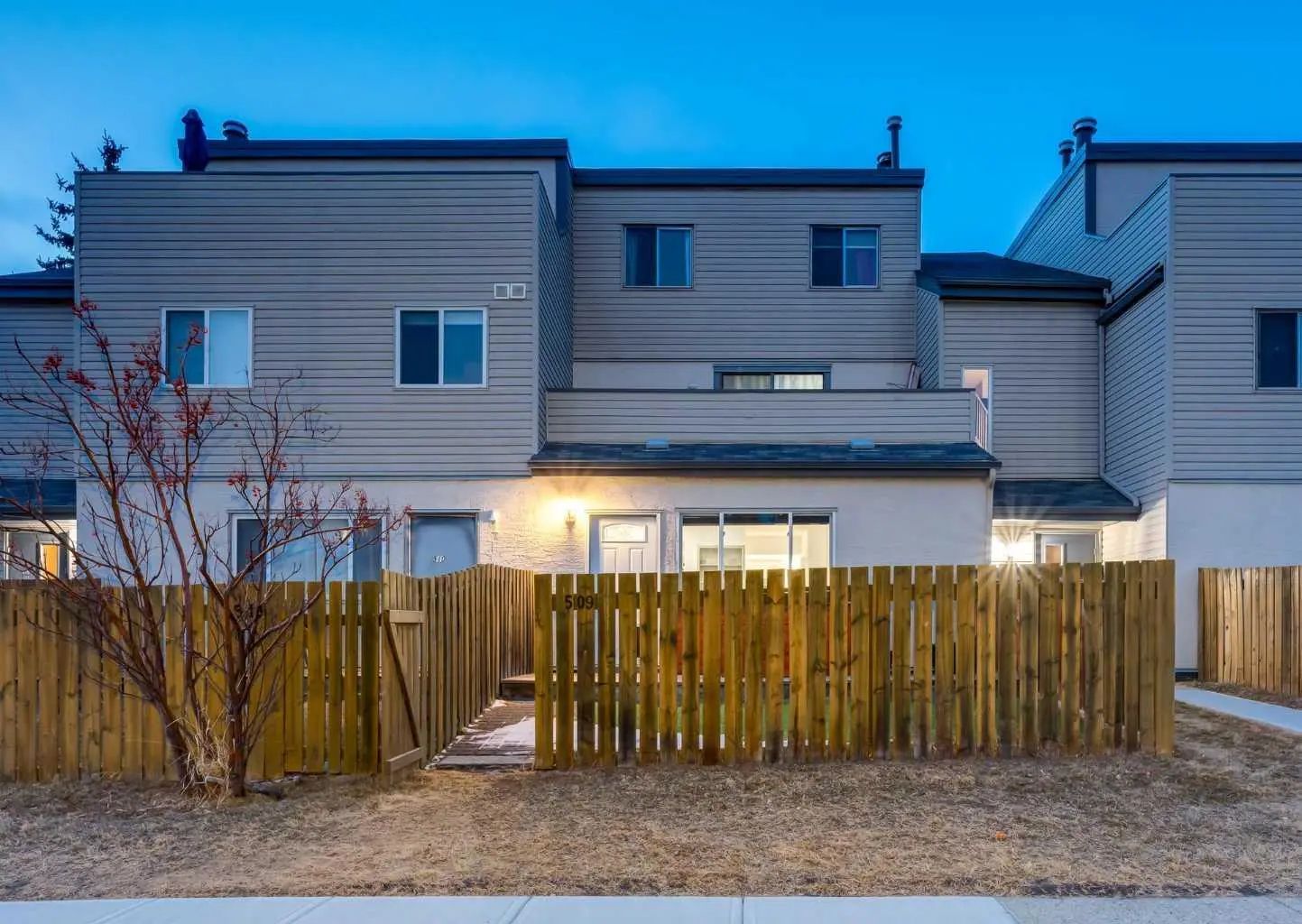 Xxx, Xxxx Xx Street Nw Calgary Alberta T2N4M1 St Andrews Heights Details