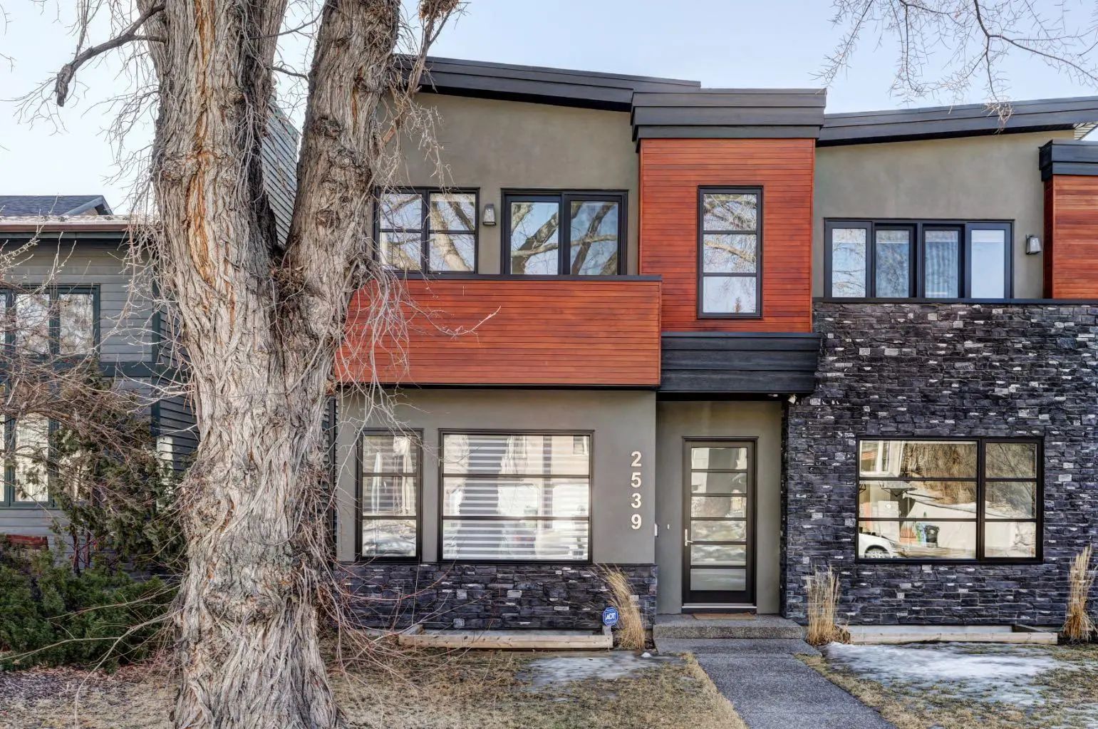 Xxxx X Avenue Nw Calgary Alberta T2N 1A5 West Hillhurst Details