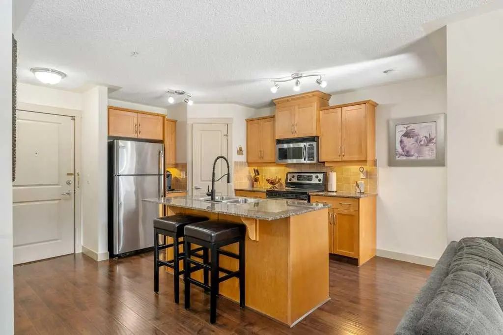Xxx Xxxx Xx Avenue Sw Calgary Alberta T2T 6N2 Garrison Woods Details