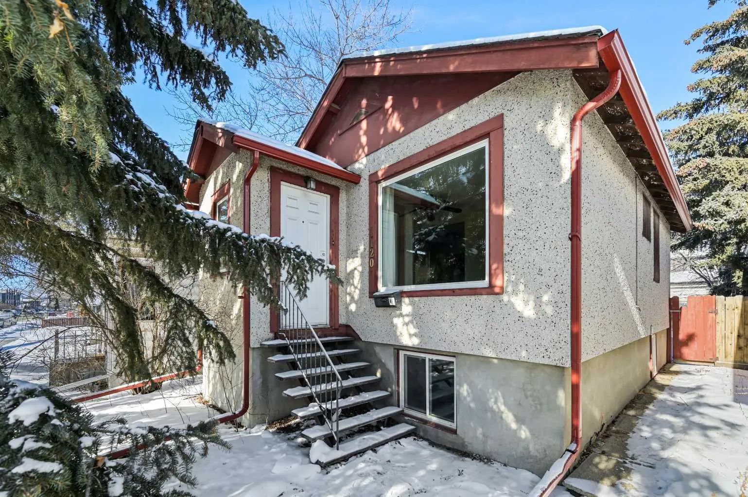 Xxxx Xx Avenue Nw Calgary Alberta T2M 1E8 Capitol Hill Details