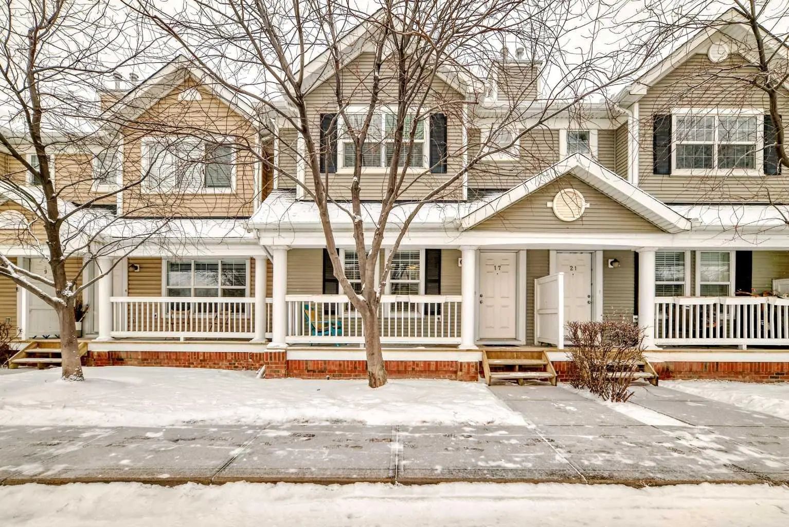 Xx Country Village Gate Ne Calgary Alberta T3K 0E7 Country Hills Village Details
