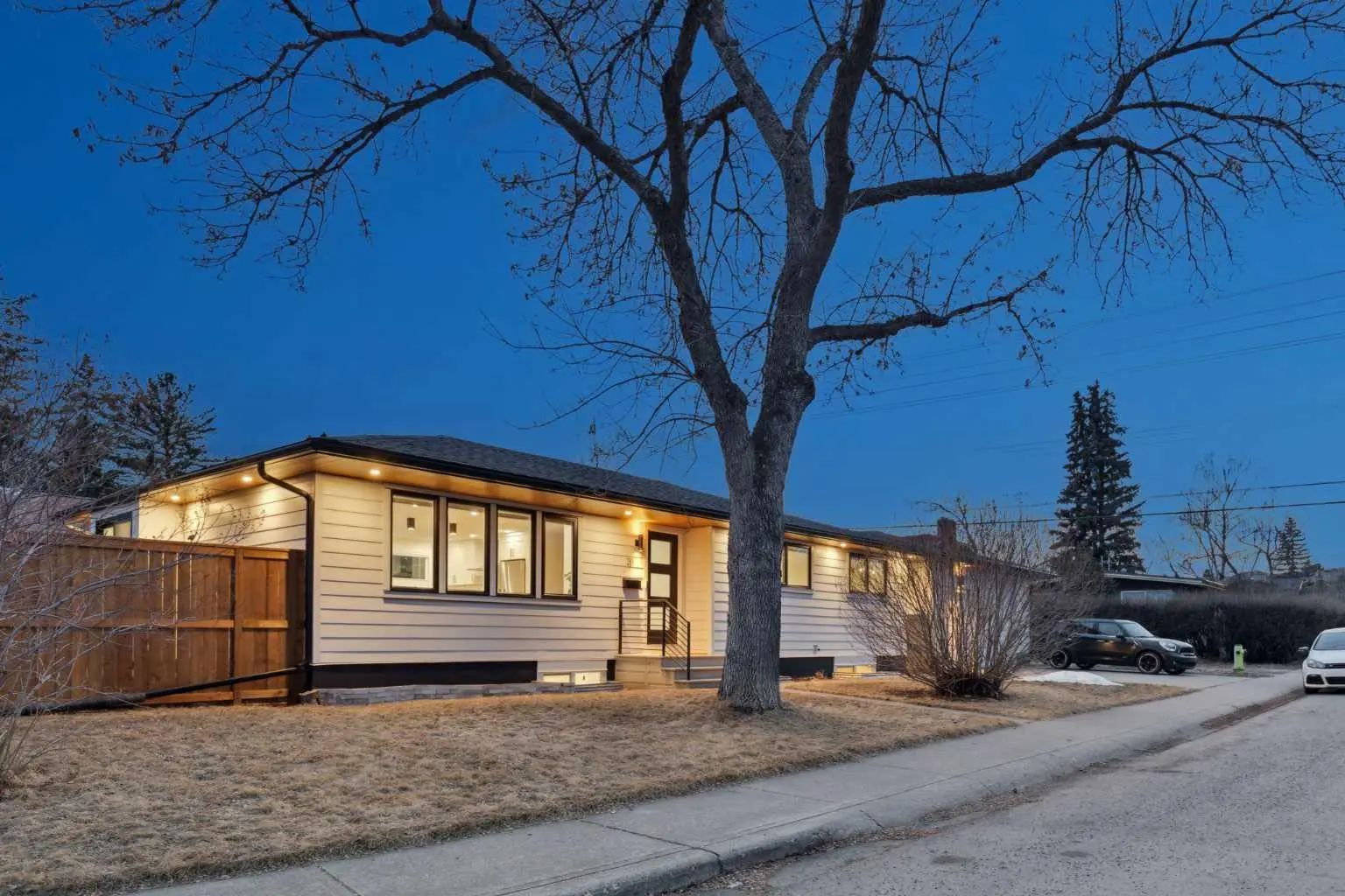 Xx West Glen Crescent Sw Calgary Alberta T3C 2X5 Westgate Details