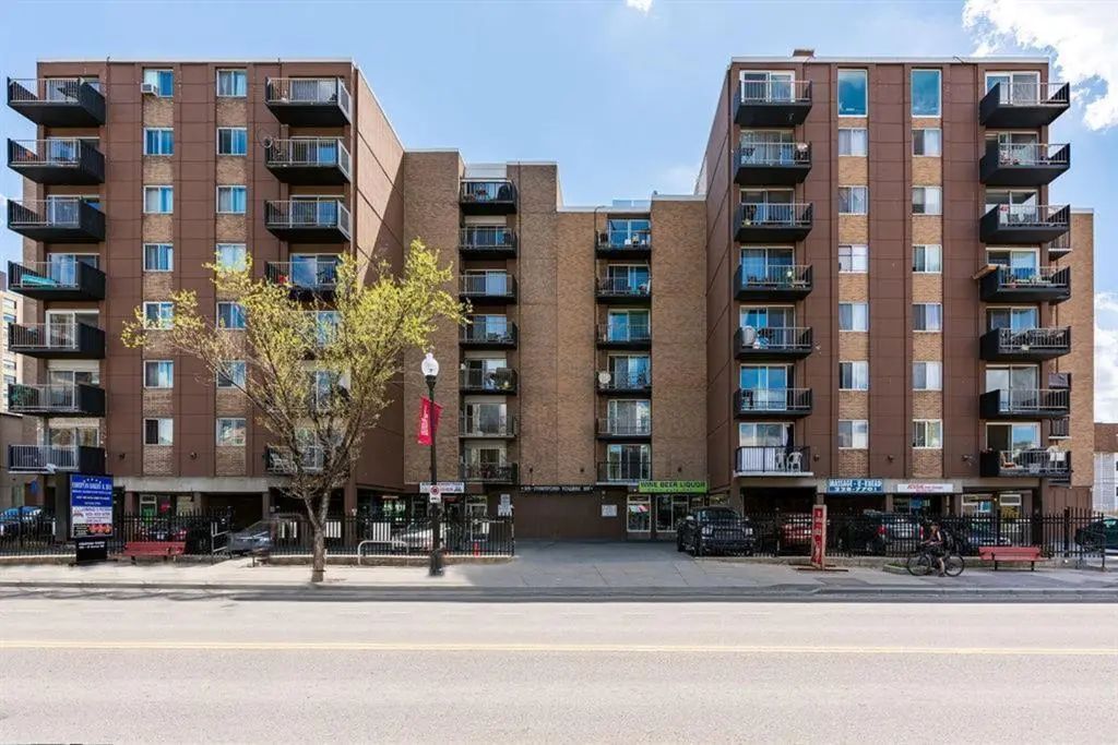 Xxx, Xxx Xx Avenue Sw Calgary Alberta T2S 0A9 Cliff Bungalow Details