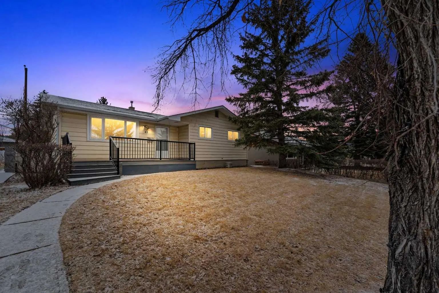 Xx Westwood Drive Sw Calgary Alberta T3C 2V8 Westgate Details