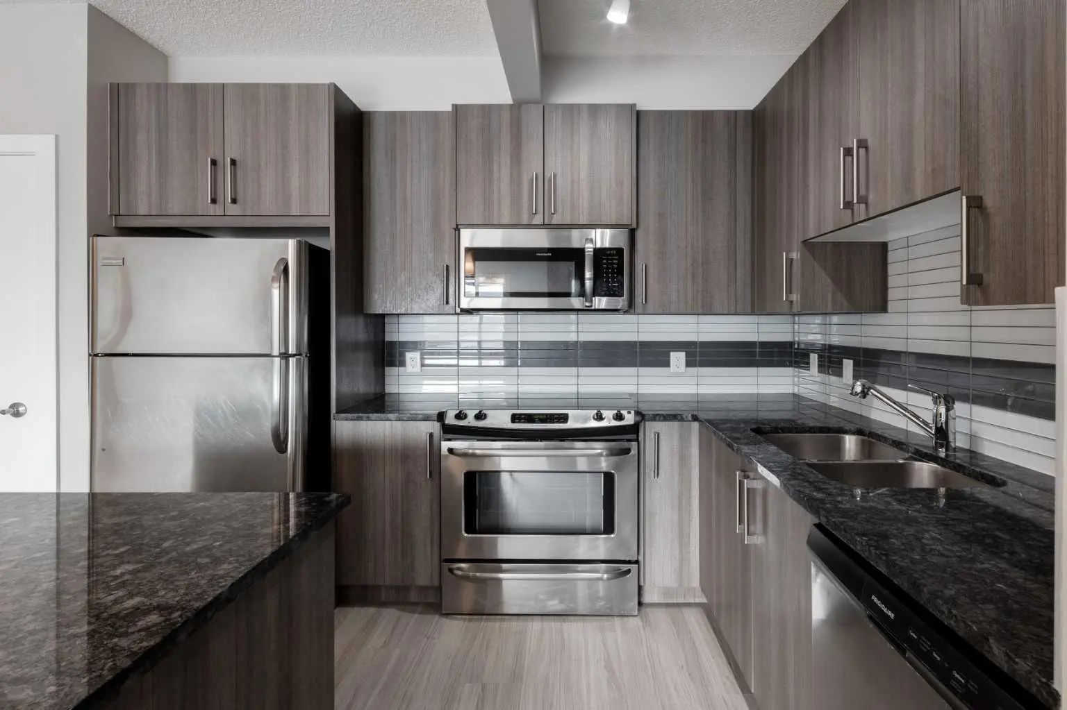 Xxx, X Sage Hill Terrace Nw Calgary Alberta T3R 0W4 Sage Hill Details