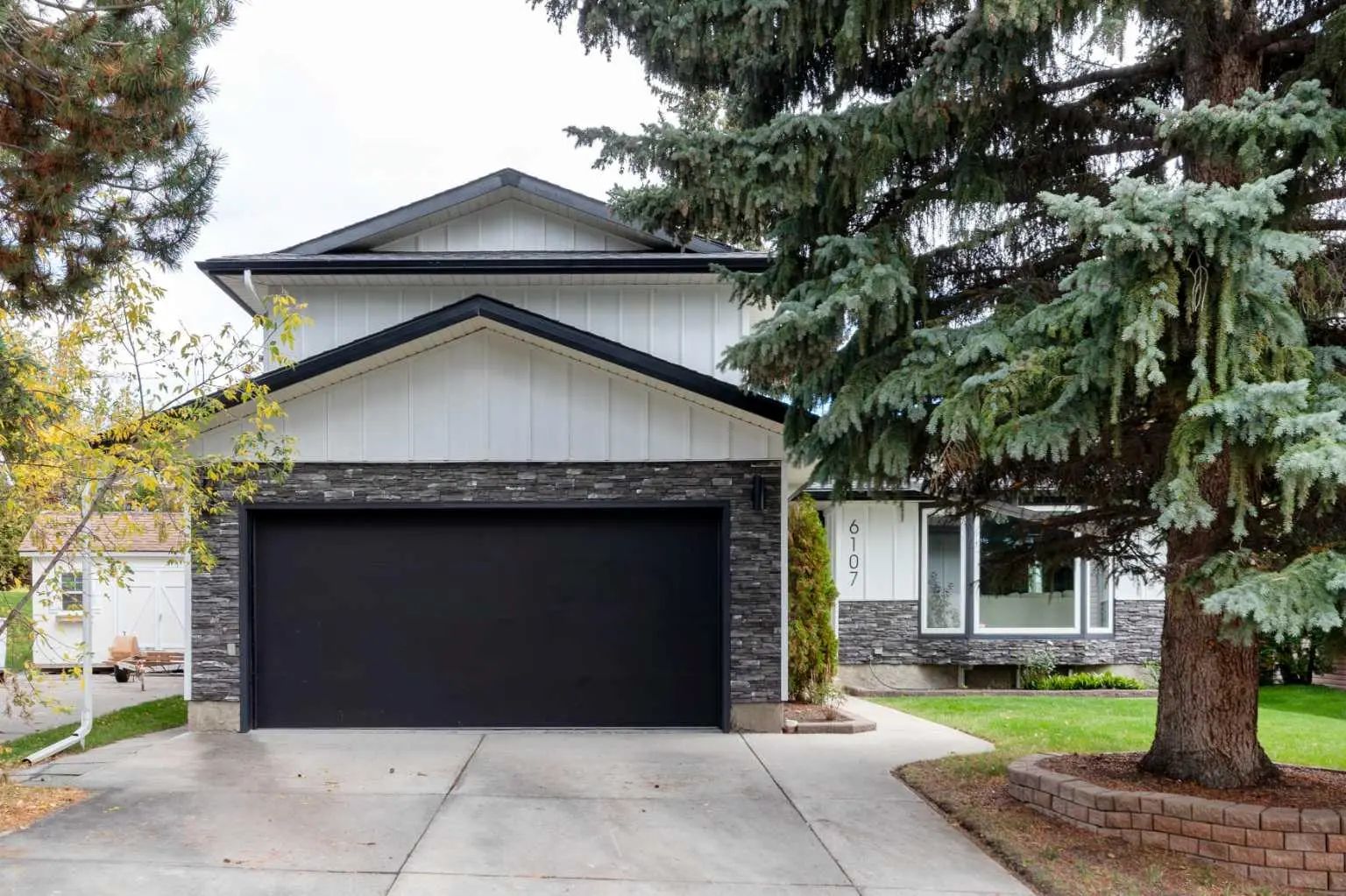Xxxx Dalcastle Crescent Nw Calgary Alberta T3A 1S4 Dalhousie Details