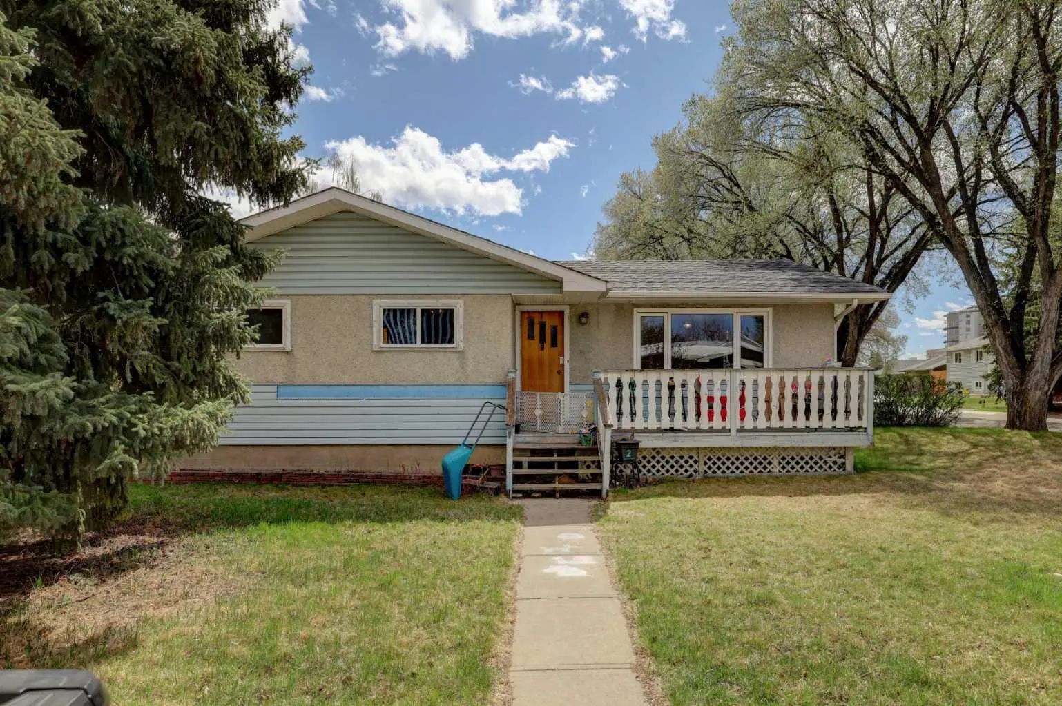 X Butler Crescent Nw Calgary Alberta T2L1K3 Brentwood Details