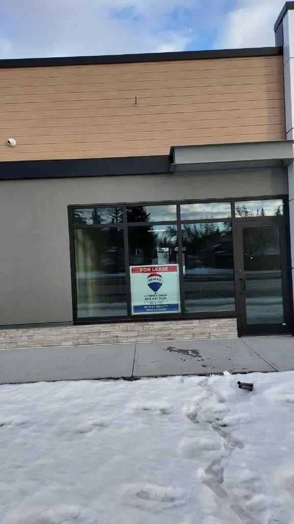 Xxx Xxxxx Xx St   Calgary Alberta T2W 6G2 Woodlands Details
