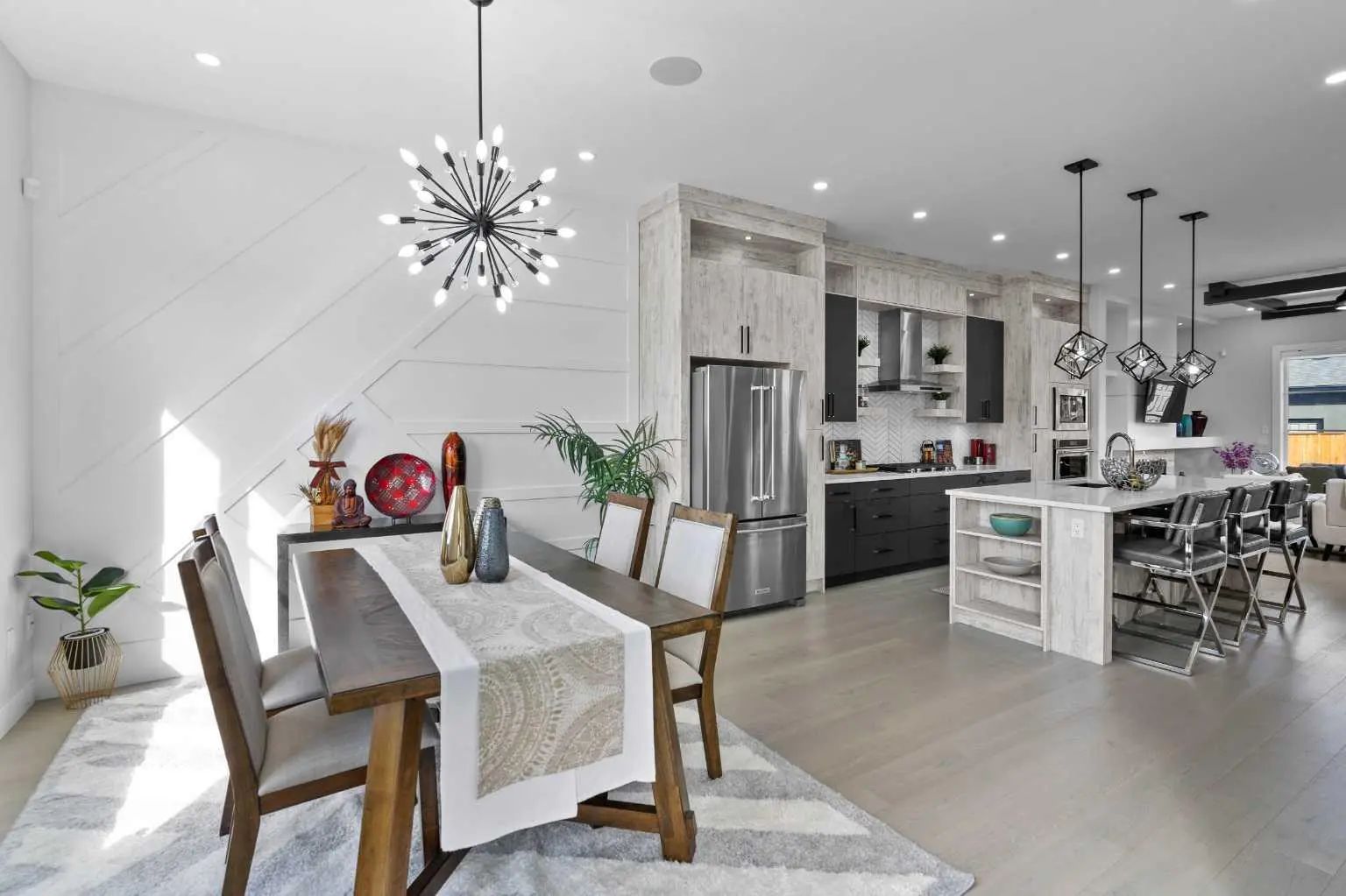Xxx Xx Avenue Nw Calgary Alberta T2M 1X2 Tuxedo Park Details