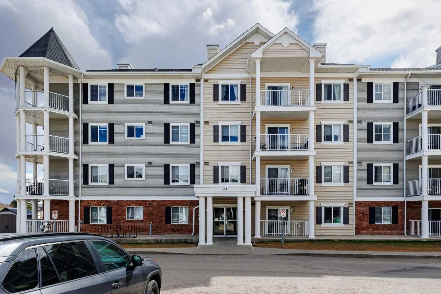 Xxxx, Xx Country Village Lane Ne Calgary Alberta T3K 0G2 Country Hills Village Details