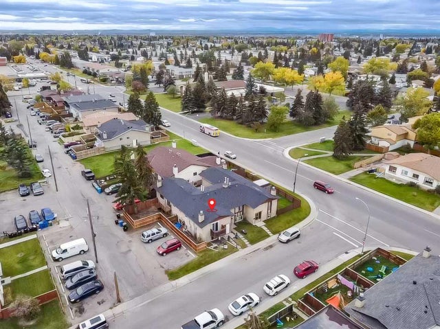 804 44 Street Southeast, Calgary