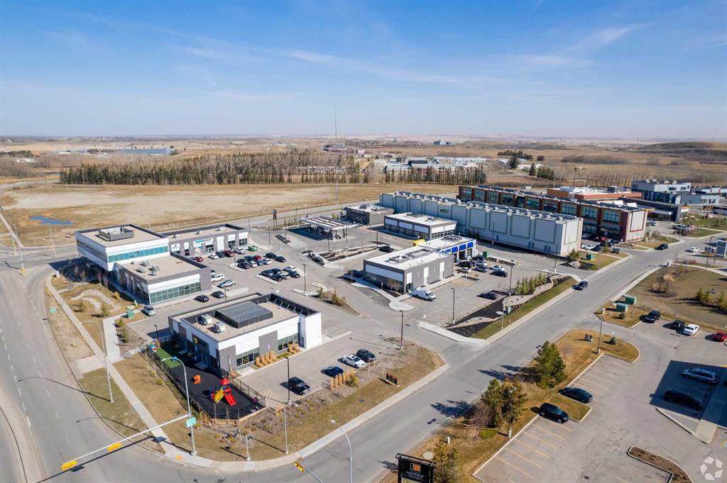 4 Royal Vista Way NW Calgary Alberta T3R0N2 Royal Vista Details