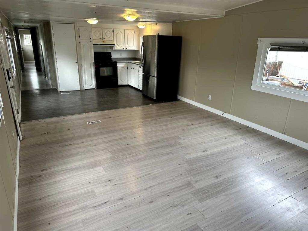 Xxx, Xxxx Xx Street Nw Calgary Alberta T3B 5M7 Greenwood/Greenbriar Details