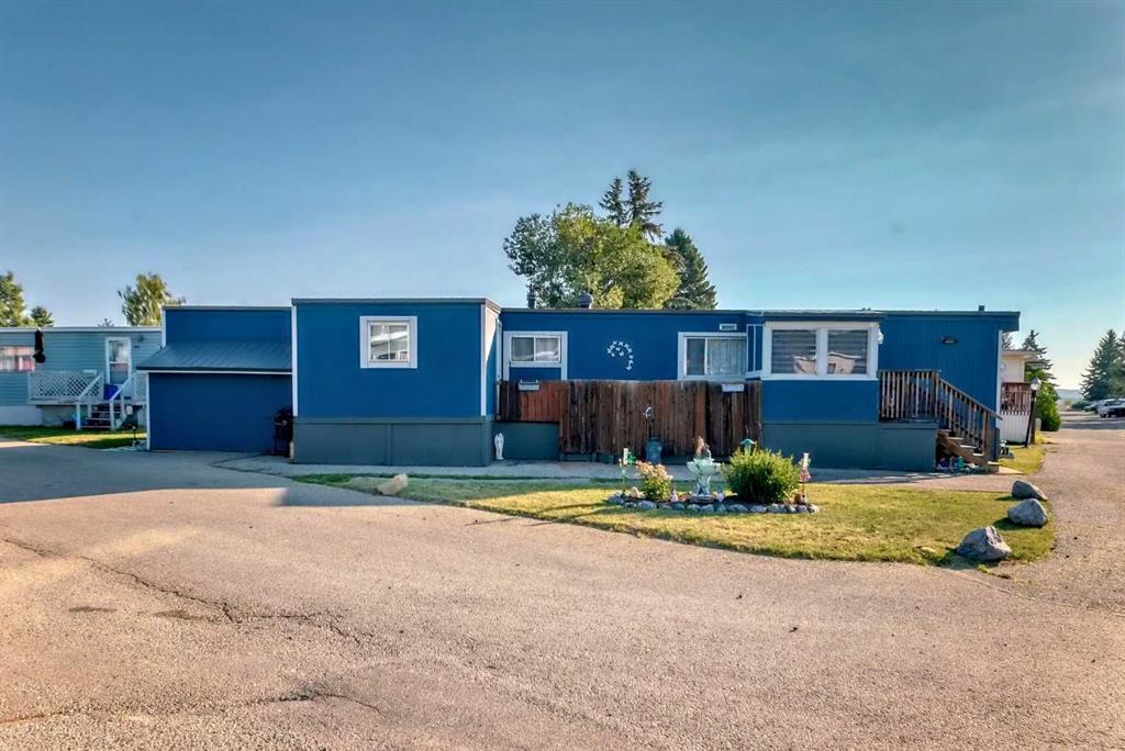 Xxx, Xxxx Xx Street Calgary Alberta T2B 5P2 Greenwood/Greenbriar Details