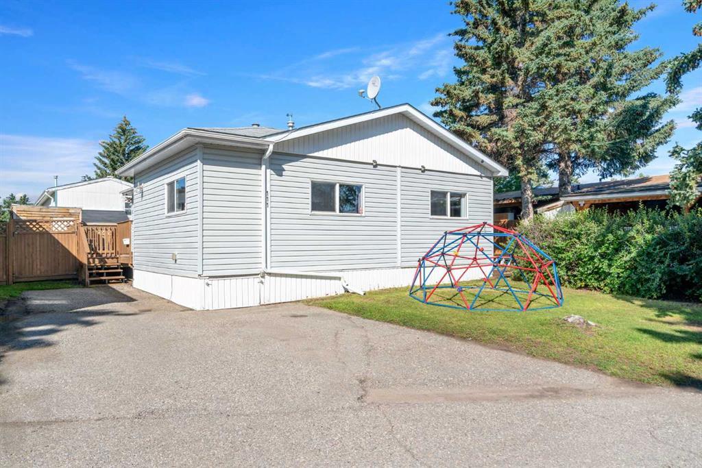 Xxx, Xxxx Xx Street Nw Calgary Alberta T3B5N2 Greenwood/Greenbriar Details