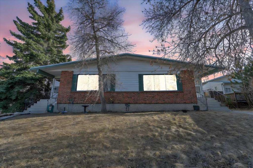 Xxxx & Xxxx Huntertown Crescent Nw Calgary Alberta T2K 4K3 Huntington Hills Details