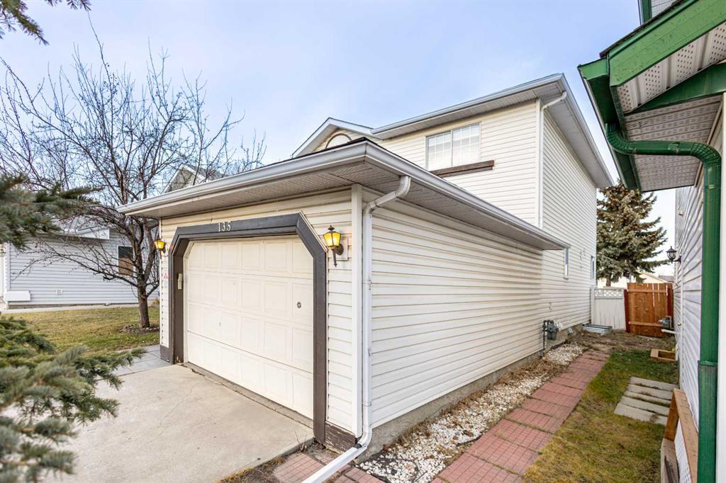 Xxx Applecrest Crescent Se Calgary Alberta T2A7N8 Applewood Park Details