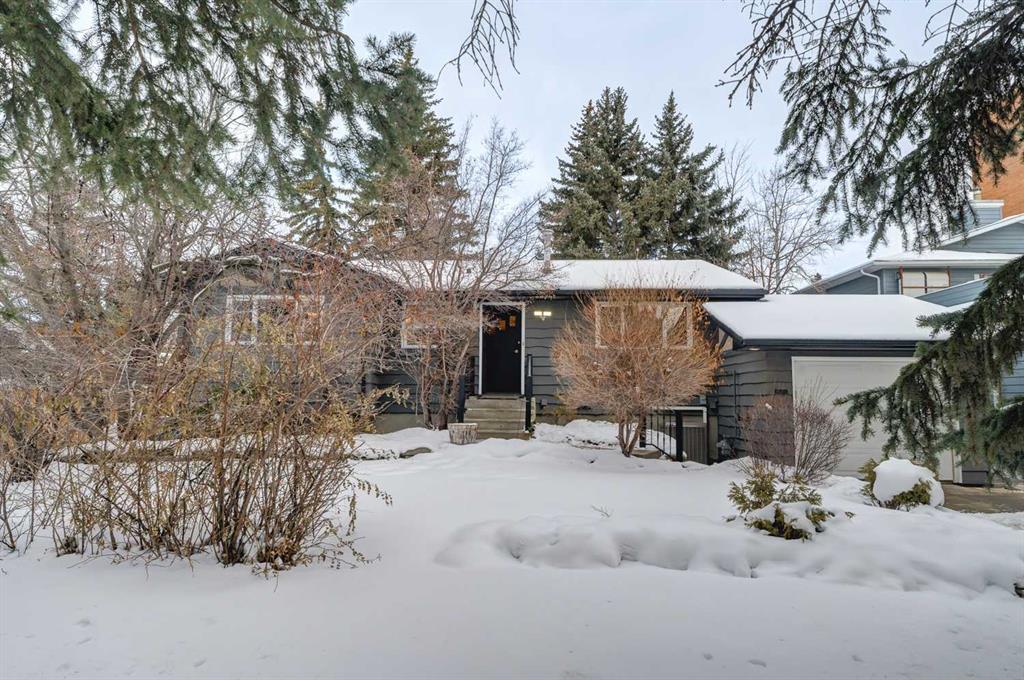 Xxxx Xx Avenue Nw Calgary Alberta T3B 2B2 Bowness Details