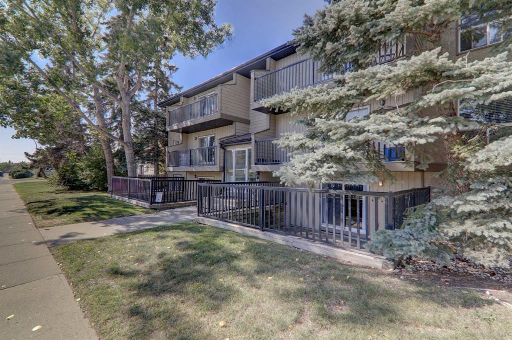 Xxx, Xxxx Xx Street Nw Calgary Alberta T3B 2M2 Bowness Details