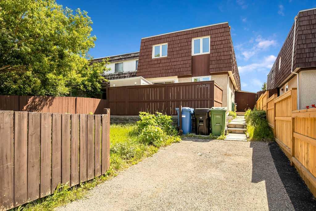 Xxxx Xx Street Se Calgary Alberta T2C 0Y8 Ogden Details