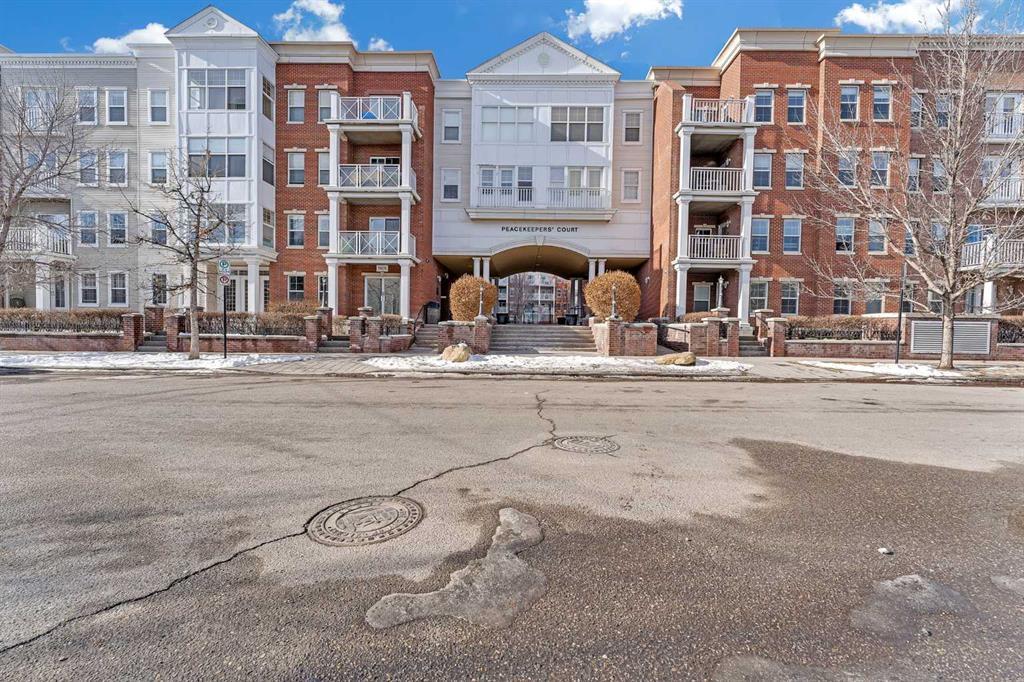 Xxxx, Xxxx Henwood Street Sw Calgary Alberta T3E 7R2 Garrison Green Details