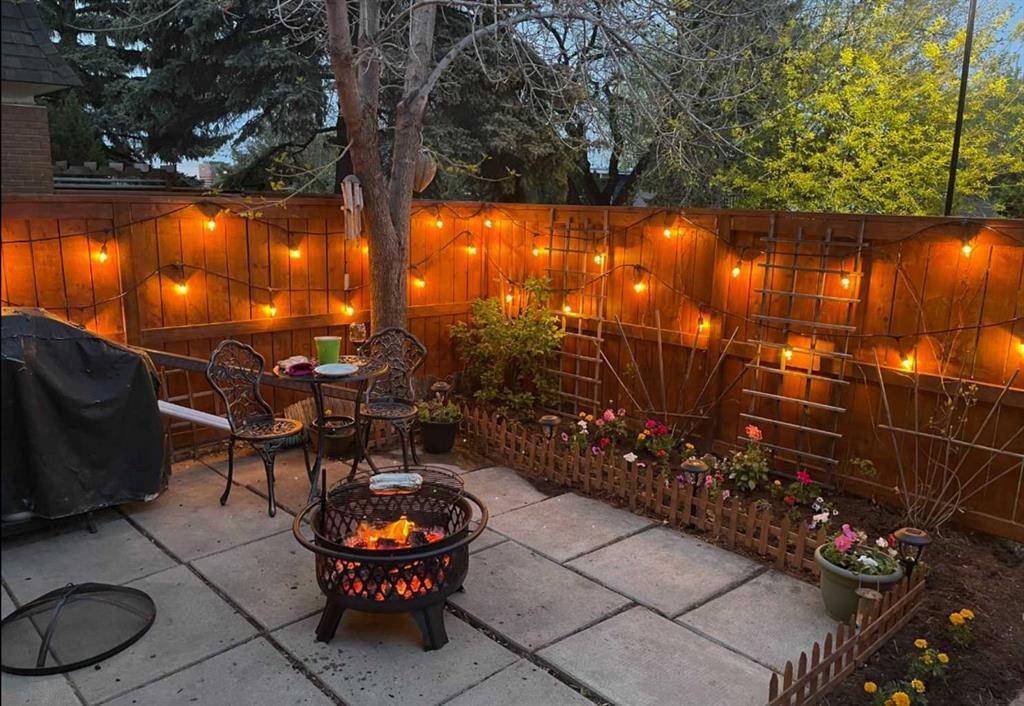 Xxx, Xxx Canterbury Drive Sw Calgary Alberta T2W 1H6 Canyon Meadows Details