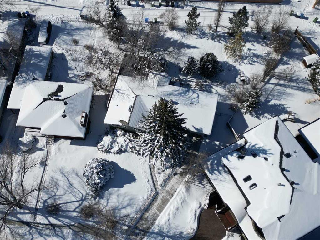 Xx Cathedral Road Nw Calgary Alberta T2M 4K4 Banff Trail Details