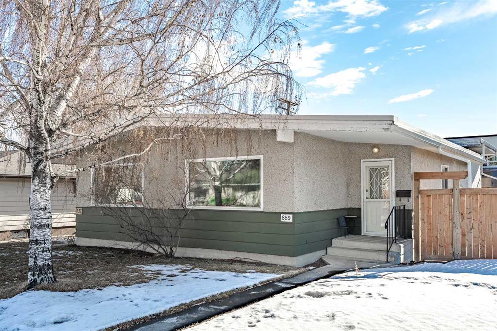 Xxx Northmount Drive Nw Calgary Alberta T2L 0A3 Collingwood Details