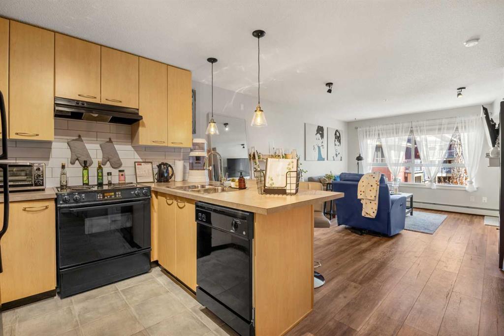 Xxx, Xx Richard Place Sw Calgary Alberta T3E7N6 Lincoln Park Details